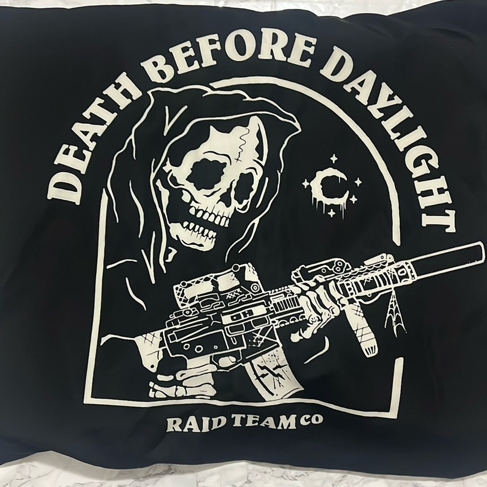 raidteam.co Death Before Daylight - Size M